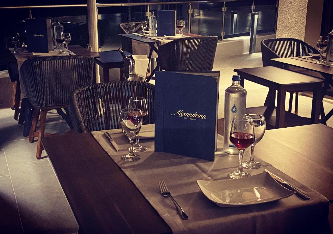 Alexandrina Suite Νέα Σκιώνη Εξωτερικό φωτογραφία